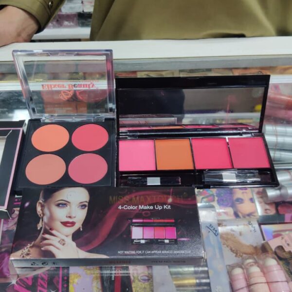 Complete make up kit